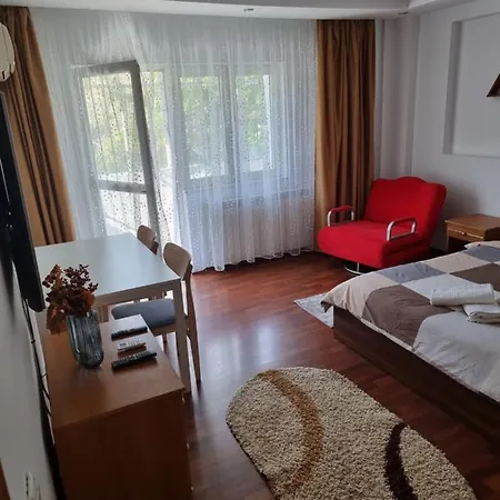 Charming And Intimate Getaway In - Near Unirii Square * Bucarest